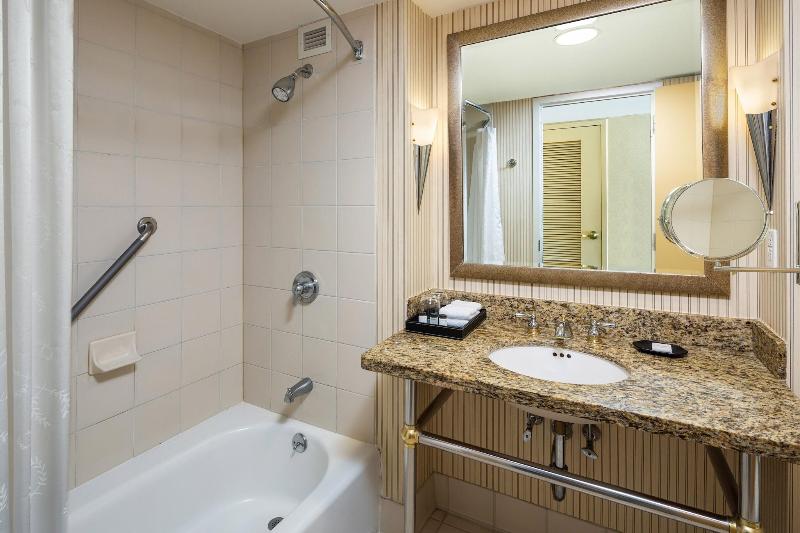 带大床的豪华间, Sheraton Atlantic City Convention Center