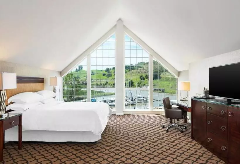 سوئیت با تخت بزرگ, Sheraton Sonoma Wine Country Petaluma