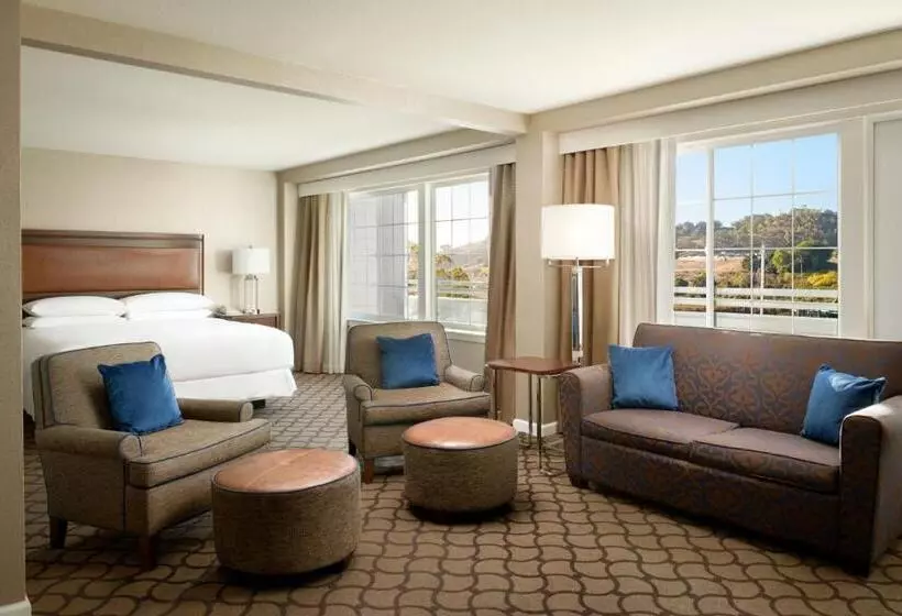 سوئیت اجرایی با تخت کینگ, Sheraton Sonoma Wine Country Petaluma
