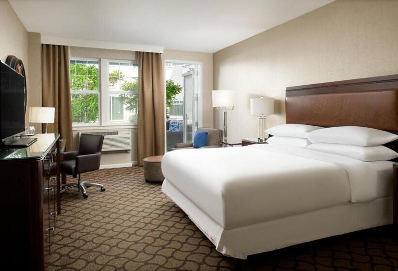 غرفة قياسية سرير كينج, Sheraton Sonoma Wine Country Petaluma