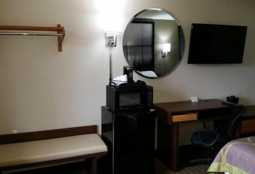 Quarto Estandar para Deficientes Físicos, Super 8 By Wyndham Greenville