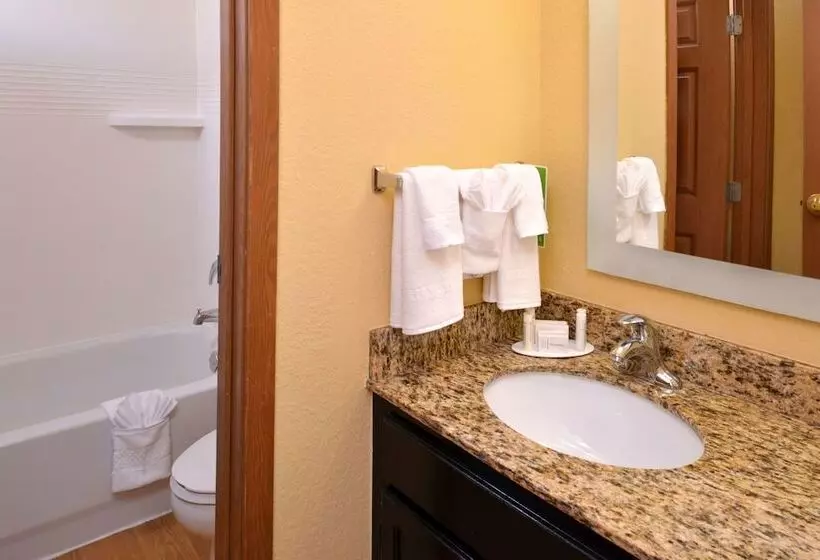 سوئیت 2 خوابه, Candlewood Suites Miami Lakes, An Ihg
