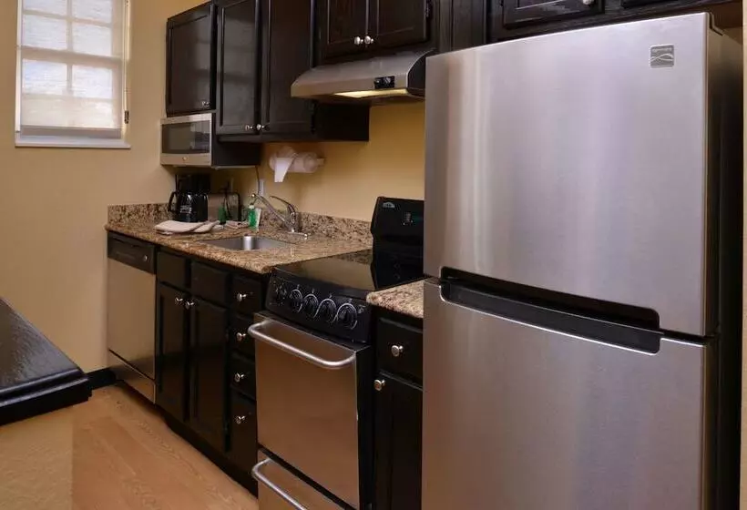 سوئیت 2 خوابه, Candlewood Suites Miami Lakes, An Ihg