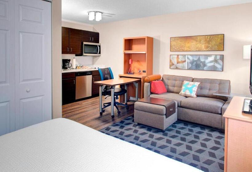 スタンダードスタジオ, Towneplace Suites Wichita East