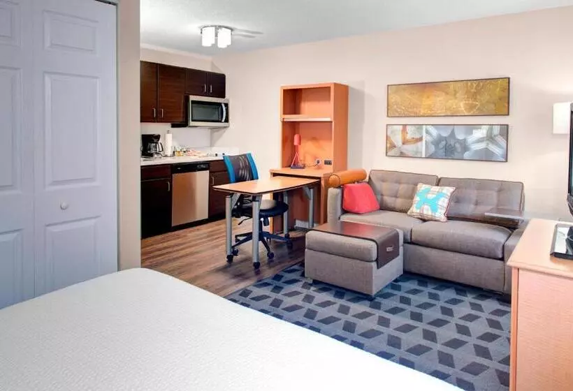 スタンダードスタジオ, Towneplace Suites Wichita East
