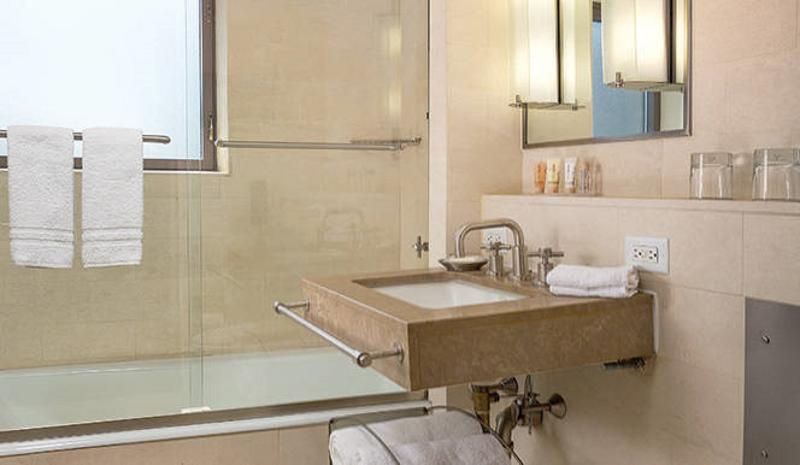 غرفة ديلوكس سرير كينج, Club Wyndham Midtown 45