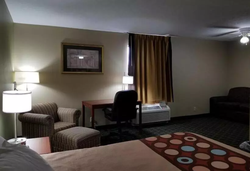 キングサイズベッドのデラックススイート, Super 8 By Wyndham Bellefontaine