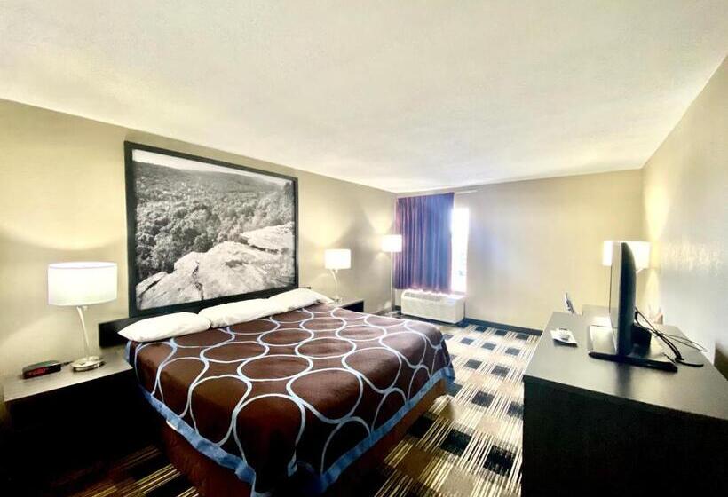 غرفة قياسية سرير كينج لذوى الإحتياجات الخاصة, Super 8 By Wyndham Conway