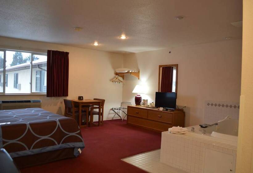 جناح, Super 8 By Wyndham Park Rapids