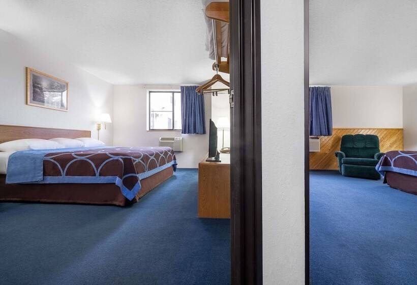 جناح, Super 8 By Wyndham Park Rapids