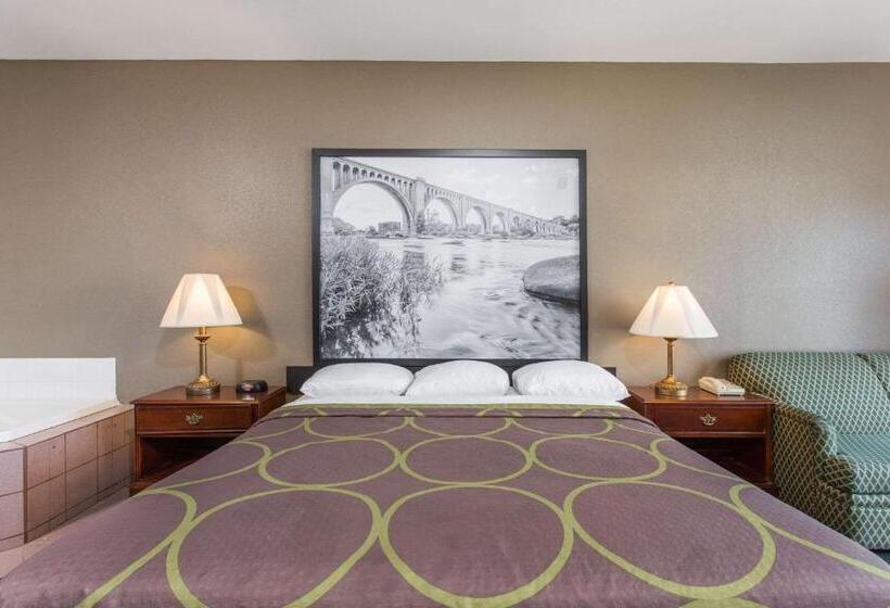 디럭스 스위트 킹 침대, Super 8 By Wyndham Petersburg