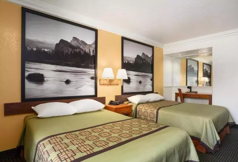 اتاق استاندارد با 2 تخت دوبل, Super 8 By Wyndham Santa Clarita/valencia