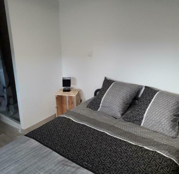 חדר סטנדרט, Les Tremieres