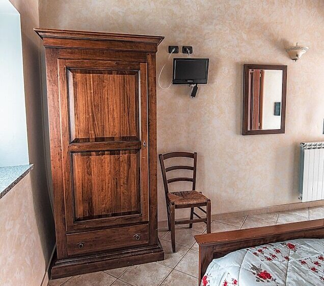 חדר יחיד נוף לגינה, Casa Dide