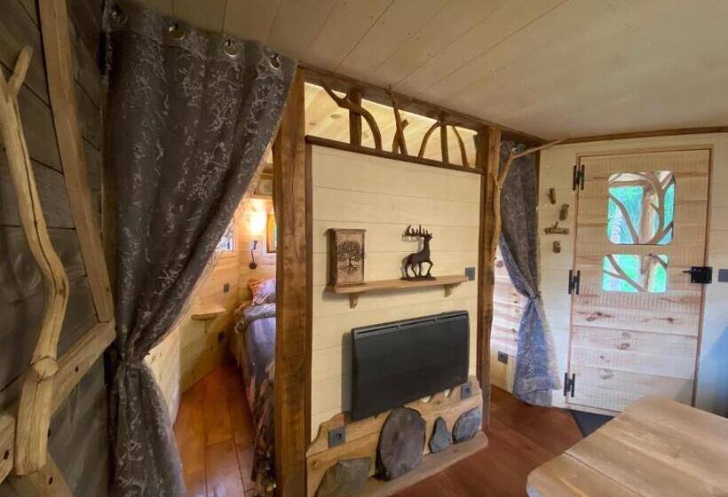 בקתת חדר, Les Cabanes De Pyrene