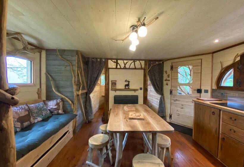 בקתת חדר, Les Cabanes De Pyrene