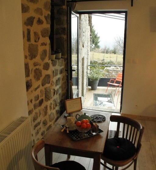 جناح مطلّ علي الحديقة, La Demeure Des Maitres