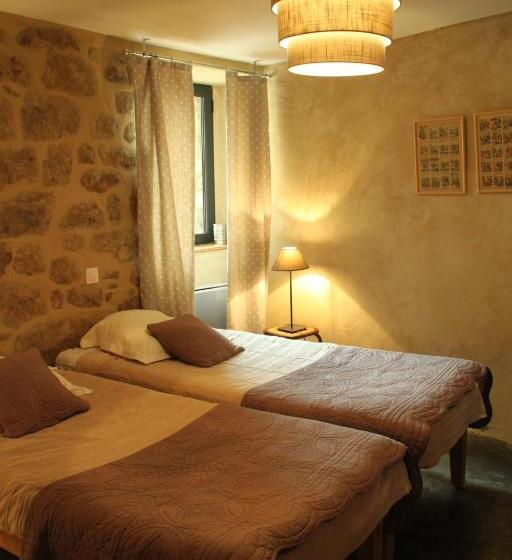 غرفة عائلية مطلّة علي الجبل, La Demeure Des Maitres