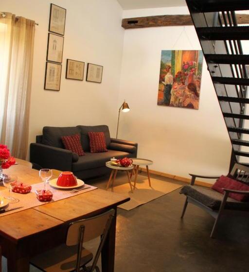 غرفة عائلية مطلّة علي الجبل, La Demeure Des Maitres