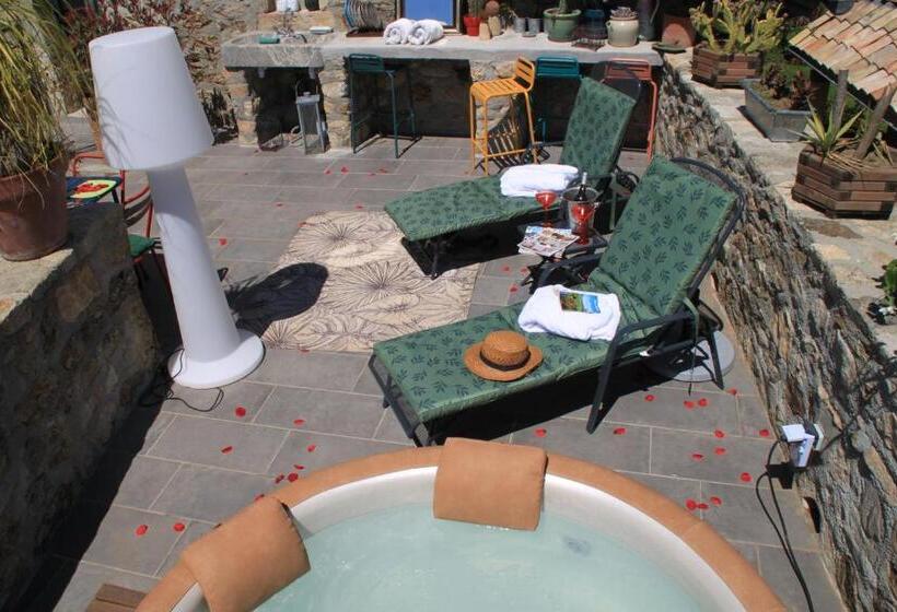 جناح مطلّ علي الحديقة, La Demeure Des Maitres