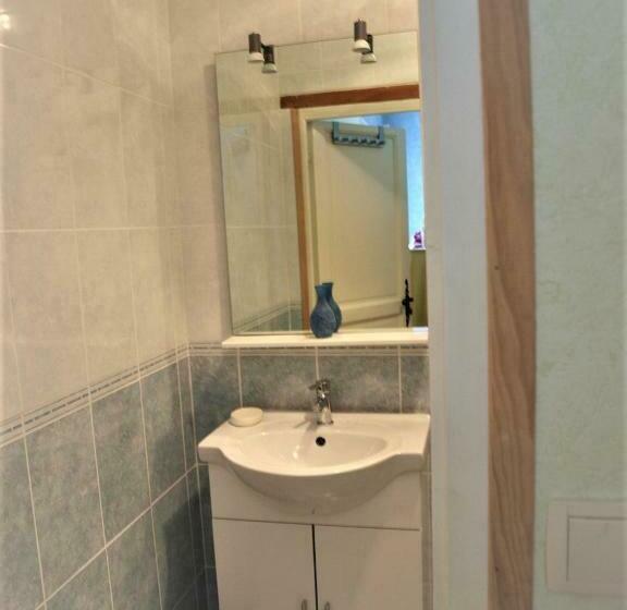 غرفة قياسية مطلّة علي الحديقة, Le Cheminard