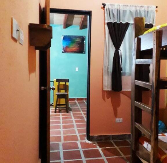 חדר משפחתי חדר אמבטיה משותף, Vista Hermosa Eco Hostal