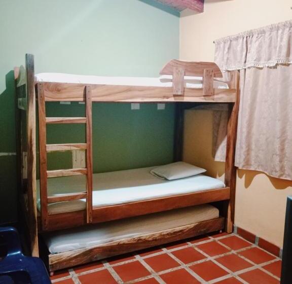 חדר משפחתי חדר אמבטיה משותף, Vista Hermosa Eco Hostal