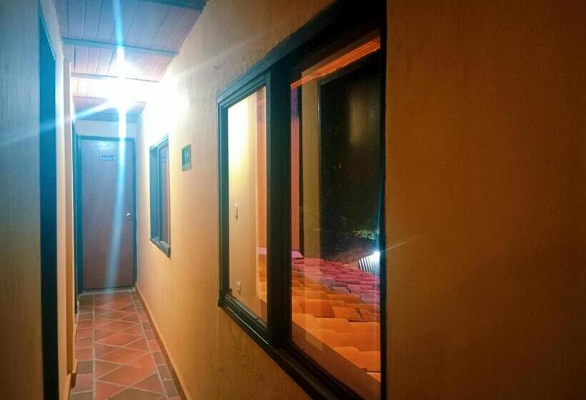 Номер Стандарт Совместная Ванная, Vista Hermosa Eco Hostal