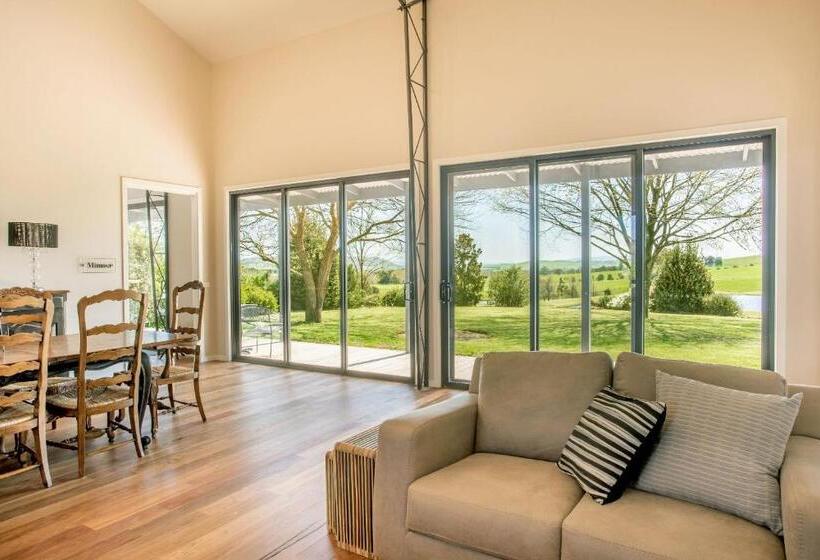 Апартаменты 1 Спальня с Видом, Altitude221