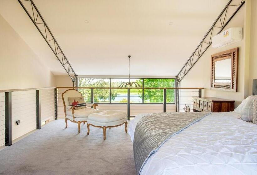 Апартаменты 1 Спальня с Видом, Altitude221