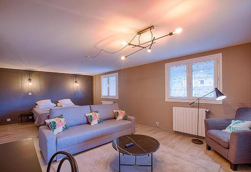 Standard Værelse King Size Seng, L ôben