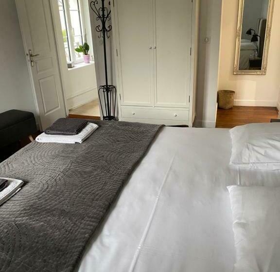 غرفة قياسية مطلّة علي الحديقة, Le Moulin Bleu