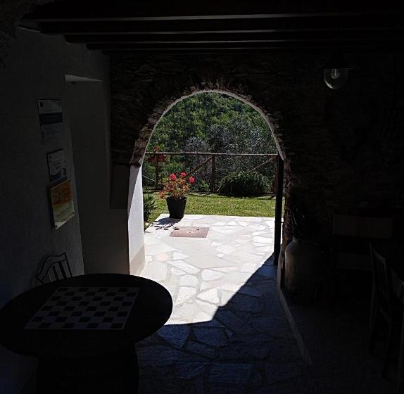 חדר סטנדרט לשלושה, Ca  Do Diao