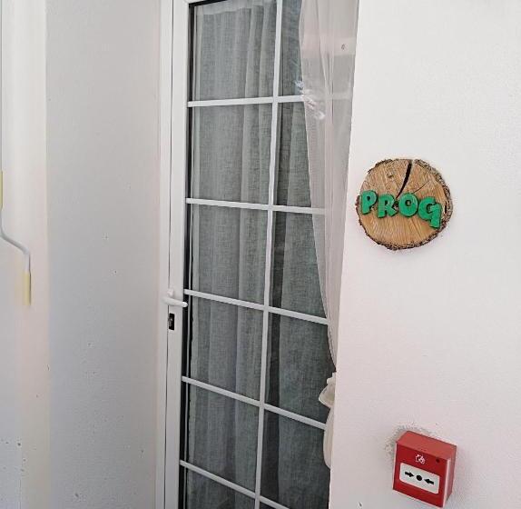 חדר סטנדרט לארבעה, Ca  Do Diao