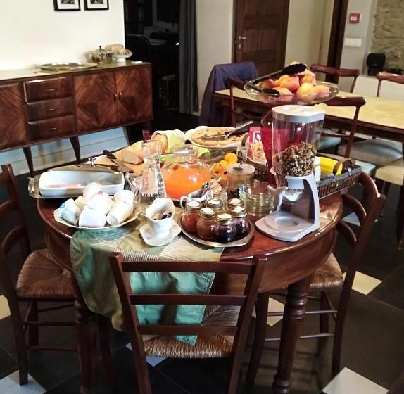 חדר סטנדרט לארבעה, Ca  Do Diao