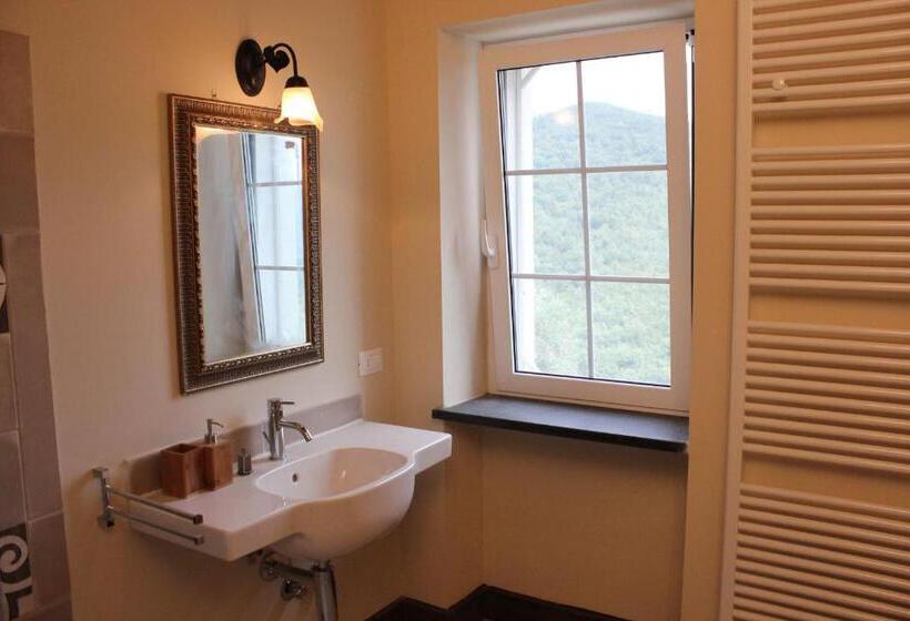 חדר סטנדרט לשלושה, Ca  Do Diao