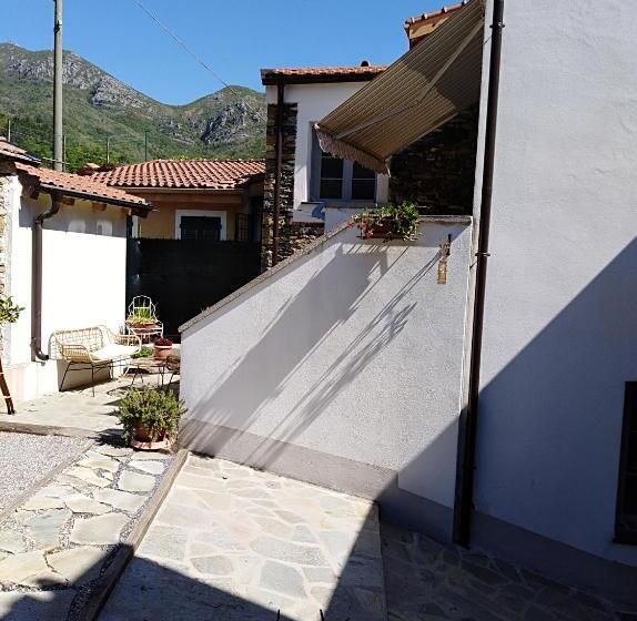 חדר סטנדרט לארבעה, Ca  Do Diao