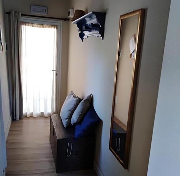 חדר סטנדרט לשלושה, Ca  Do Diao