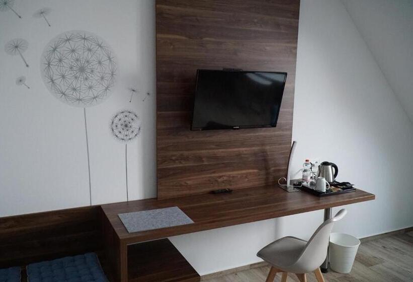 חדר סטנדרט, Garni