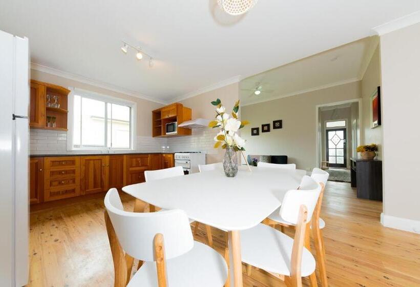 منزل 3 غرف نوم, Renovated Little Cottage Aberdare Hunter Valley