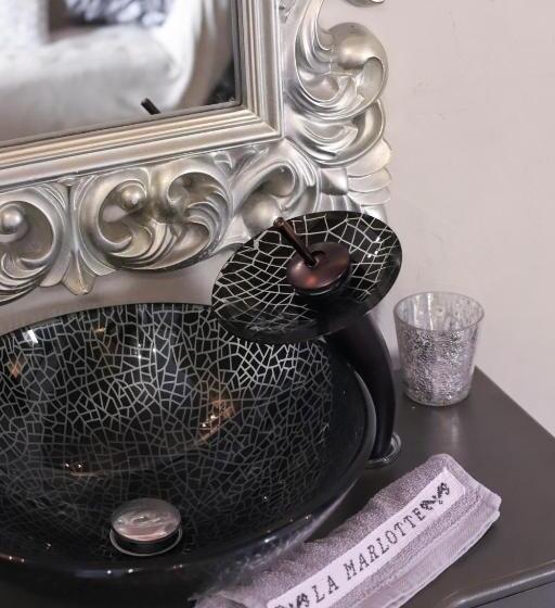 스위트, Chambre D Hotes La Marlotte