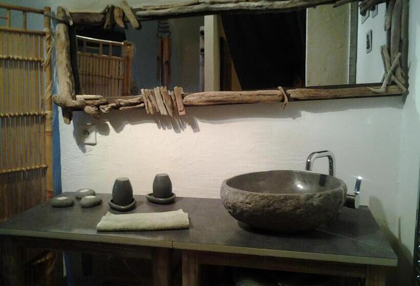 스탠다드 룸 산 전망, Chambre D Hotes La Marlotte