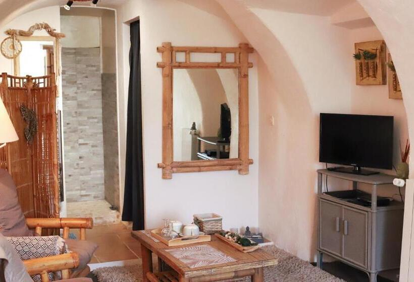 스탠다드 룸 산 전망, Chambre D Hotes La Marlotte