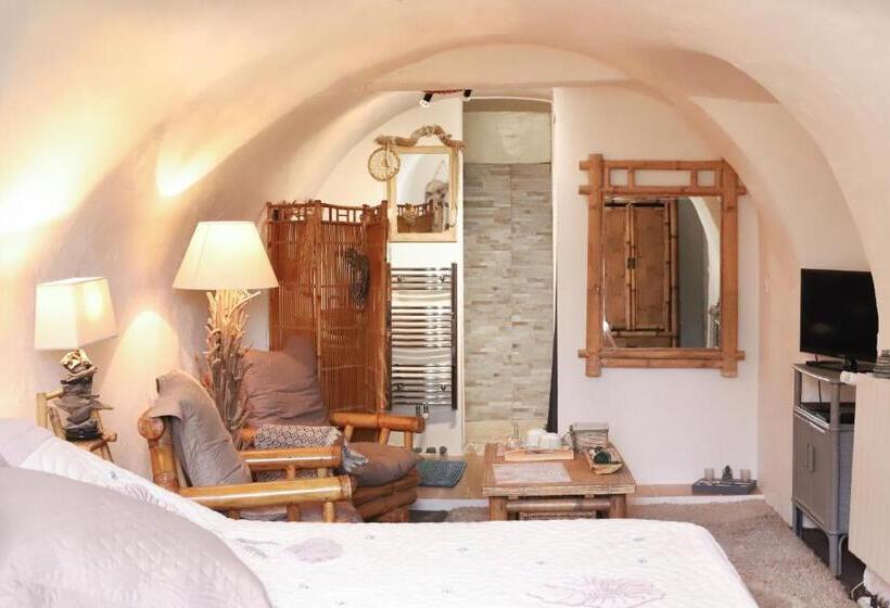 스탠다드 룸 산 전망, Chambre D Hotes La Marlotte