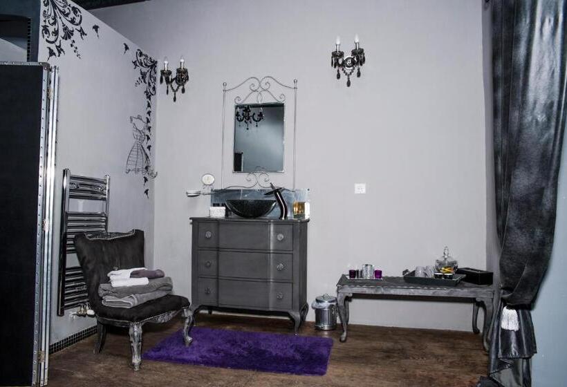 스위트, Chambre D Hotes La Marlotte