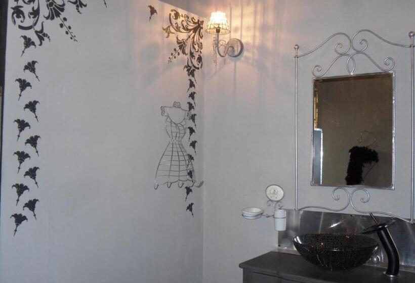 스위트, Chambre D Hotes La Marlotte