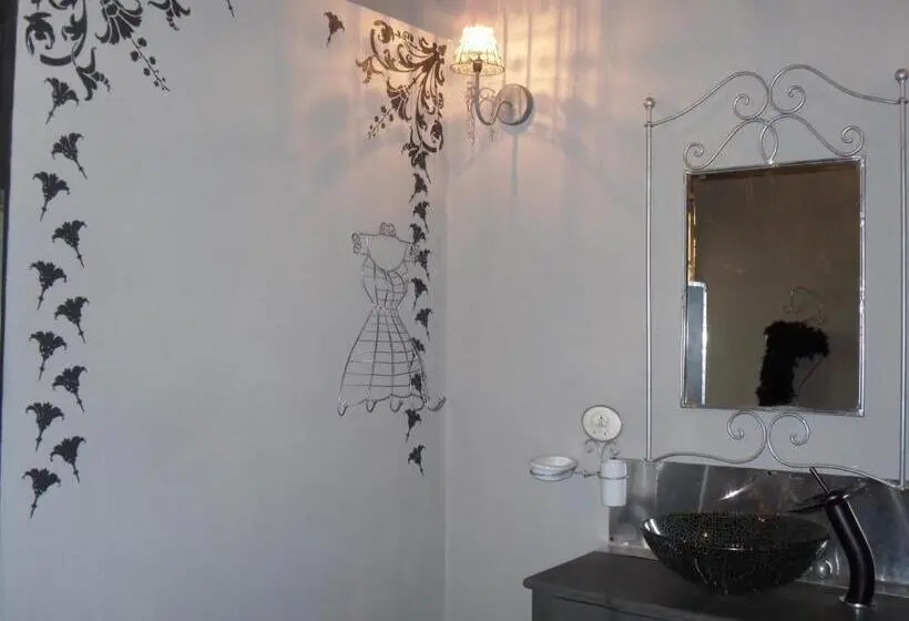 スイート, Chambre D Hotes La Marlotte