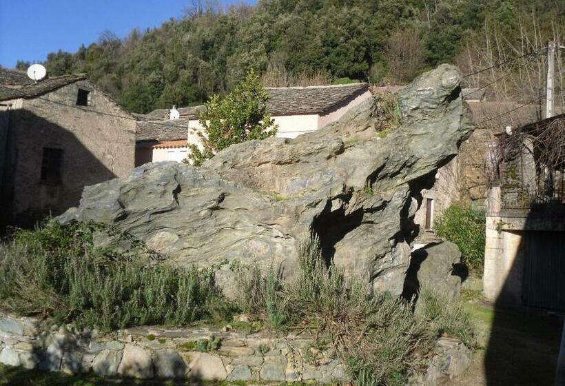 스위트, Chambre D Hotes La Marlotte