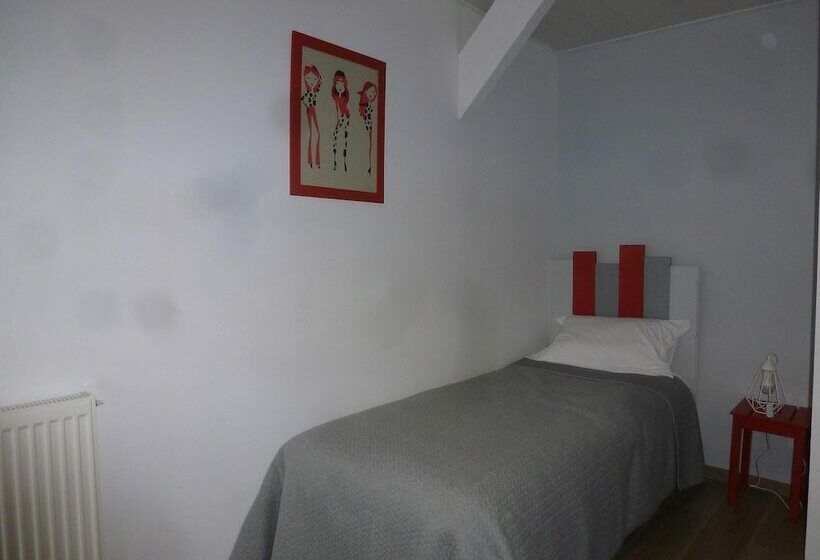 غرفة عائلية, Domaine De Calbiac