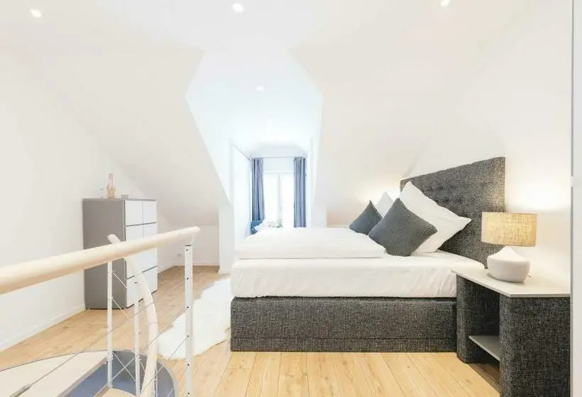 Apartament 1 Dormitori amb Balcó, Unique Inn